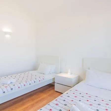 Semesterbostad #024 Bright House In Gale With Shared Pool Albufeira
