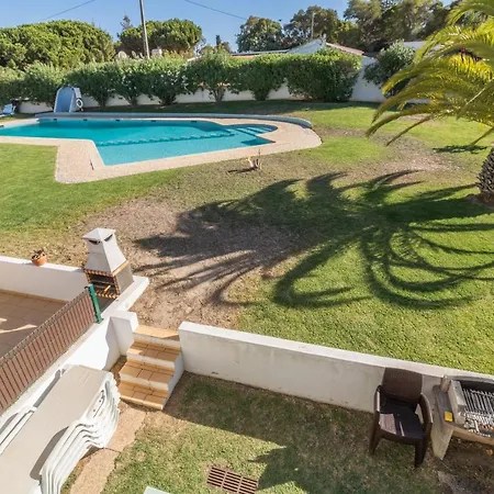 #024 Bright House In Gale With Shared Pool *