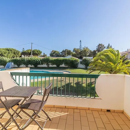 #024 Bright House In Gale With Shared Pool Albufeira
